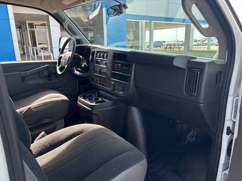 Used 2025 GMC Savana 2500 w/ Driver Convenience Package RWD image 25