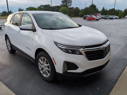 Used 2024 Chevrolet Equinox LT FWD image 7