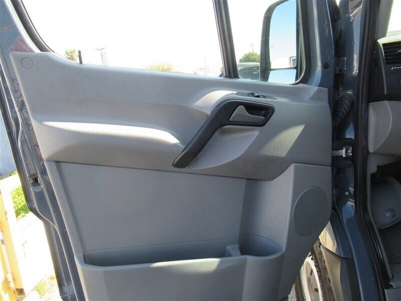 Used 2018 Mercedes-Benz Sprinter 2500 image 15