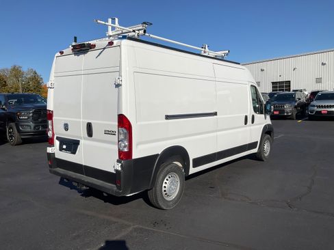 New 2025 RAM ProMaster 2500 w/ Convenience Group image 6
