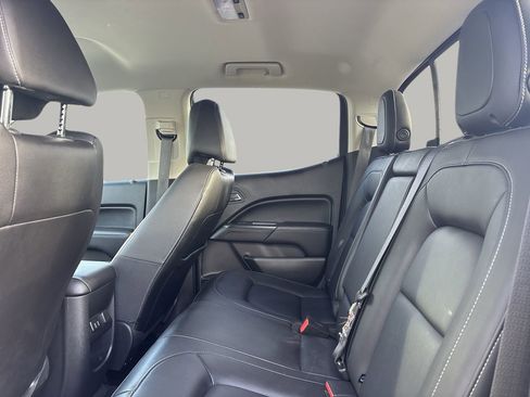 Used 2018 GMC Canyon SLT w/ Driver Alert Package image 17