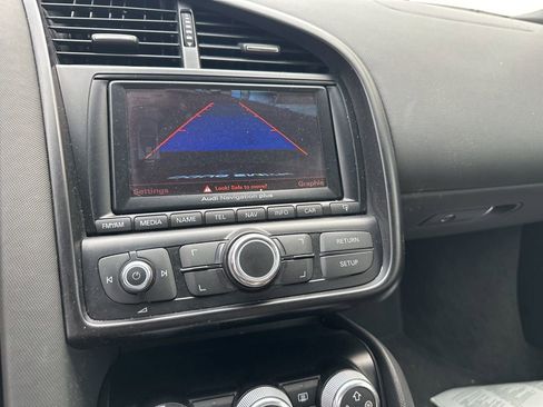 Used 2011 Audi R8 V10 image 13