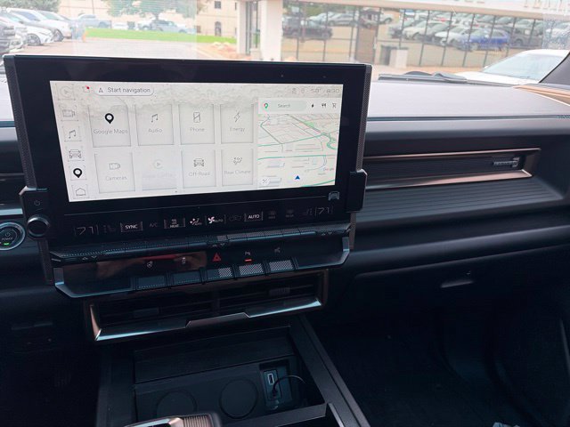 Used 2024 GMC Hummer EV 3X AWD/4WD image 16