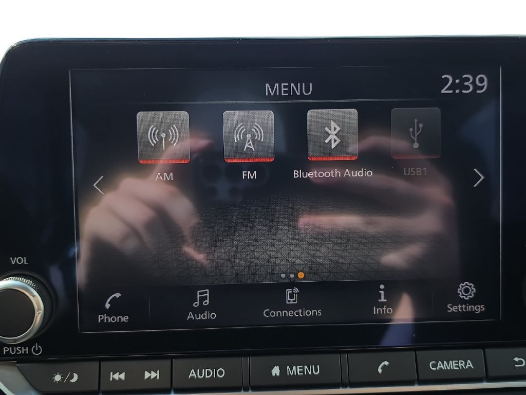 Used 2024 Nissan Rogue S AWD/4WD image 22