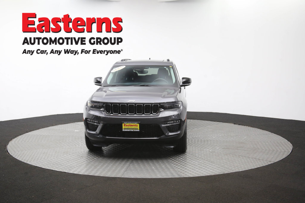 Used 2023 Jeep Grand Cherokee Limited AWD/4WD image 57