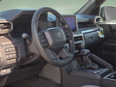 Used 2026 Toyota Tacoma SR5 RWD image 19