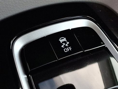 Certified 2026 Toyota Corolla LE image 23