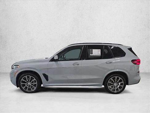 Used 2026 BMW X5 xDrive40i AWD/4WD image 8