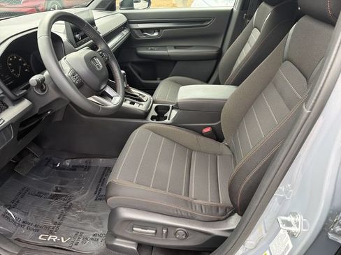 Used 2024 Honda CR-V Sport image 11