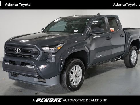 Certified 2024 Toyota Tacoma SR5 image 1