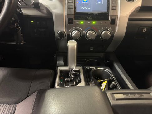 Used 2016 Toyota Tundra SR5 w/ TRD Off Road Package AWD/4WD image 20