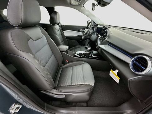 New 2026 Chevrolet Trax LT w/ LT Convenience Package FWD image 25