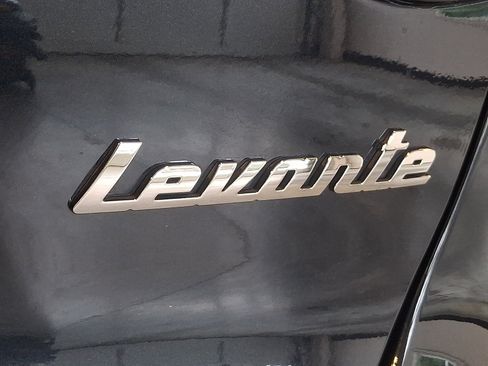 Used 2024 Maserati Levante GT Ultima AWD/4WD image 51