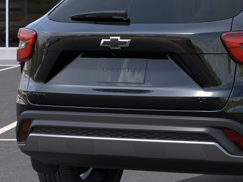 New 2026 Chevrolet Trax LT w/ LPO, Blackout Package FWD image 39