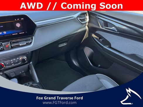 Used 2025 Chevrolet TrailBlazer LT image 26