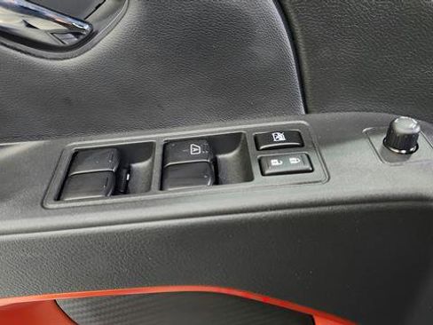 Certified 2025 Nissan Frontier PRO-4X image 23