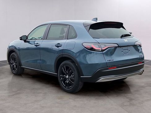 Certified 2026 Honda HR-V Sport image 6