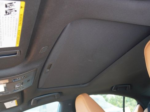 Used 2024 Lexus IS 300 w/ Comfort Package RWD image 11
