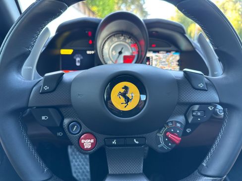 Used 2022 Ferrari 812 GTS image 24
