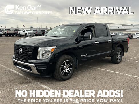 Used 2021 Nissan Titan SV w/ SV Convenience Package RWD image 1