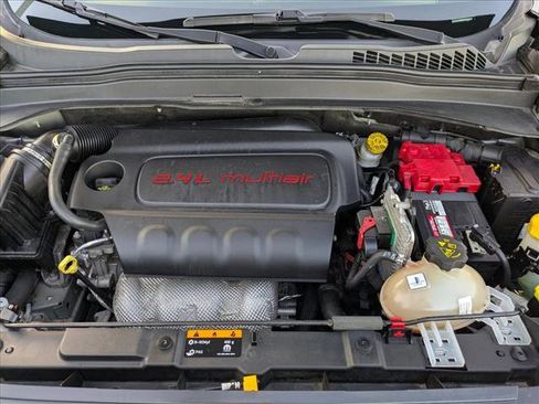 Used 2019 Jeep Renegade Altitude w/ Quick Order Package 2XM image 21