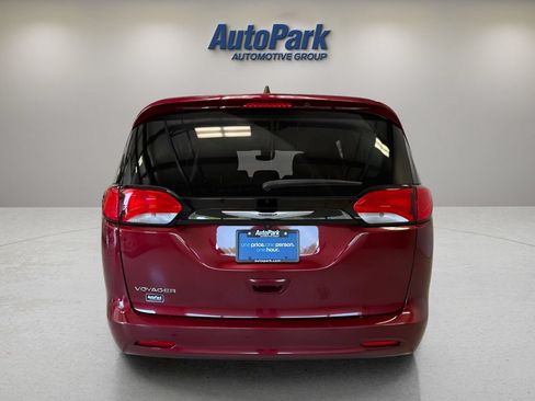 Used 2023 Chrysler Voyager LX FWD image 6