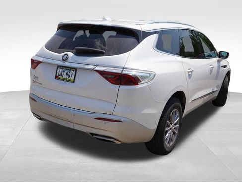 Used 2024 Buick Enclave Essence w/ Technology Package AWD/4WD image 3