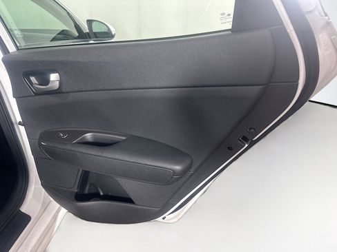 Used 2016 Kia Optima LX image 27