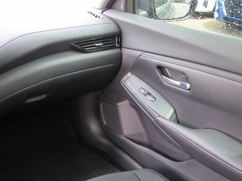 Certified 2023 Nissan Sentra SV FWD image 18