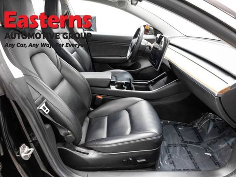 Used 2019 Tesla Model 3 Standard Range Plus RWD image 17
