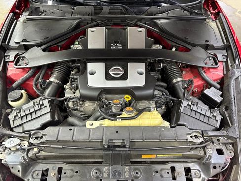 Used 2015 Nissan 370Z Coupe RWD image 20
