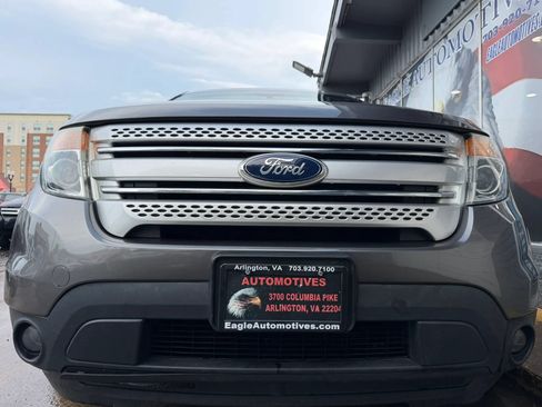 Used 2012 Ford Explorer XLT AWD/4WD image 8