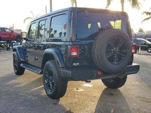 Used 2021 Jeep Wrangler Unlimited Sahara image 5