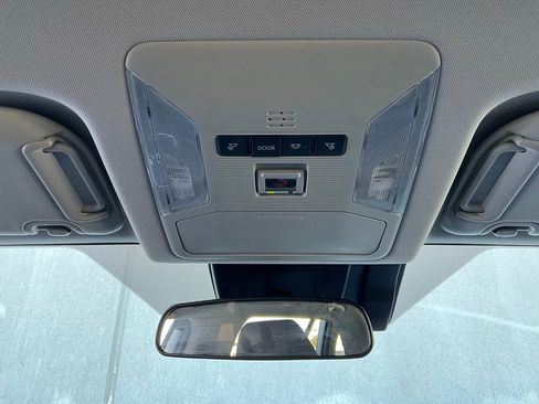 Used 2025 Toyota RAV4 XLE image 16