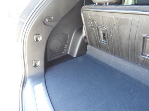Used 2023 Buick Enclave Avenir w/ Trailering Package, 5000 lbs. AWD/4WD image 32