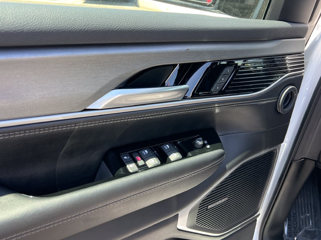 New 2025 Jeep Wagoneer L Series II AWD/4WD image 20