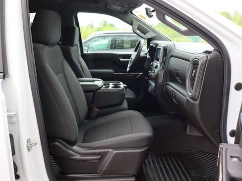 Used 2021 Chevrolet Silverado 1500 LT AWD/4WD image 46