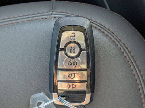 Certified 2025 Ford Expedition Max Active image 33