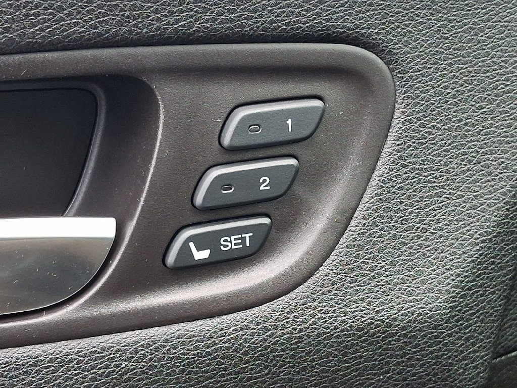 Used 2016 Acura MDX w/ Tech & Entertainment Pkg AWD/4WD image 30