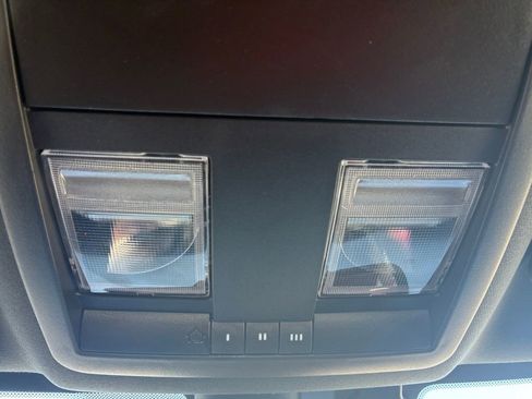 Used 2021 Dodge Challenger GT w/ Plus Package image 11