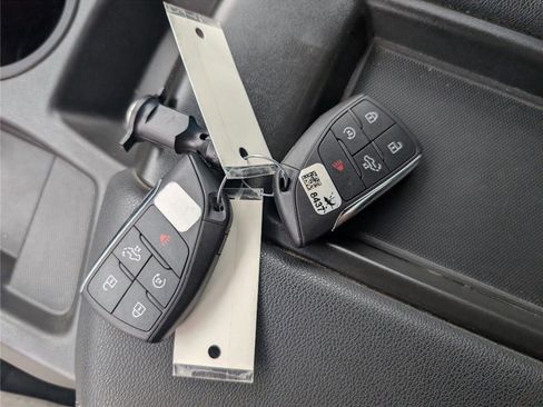 Used 2023 Chevrolet Silverado 1500 LT image 20