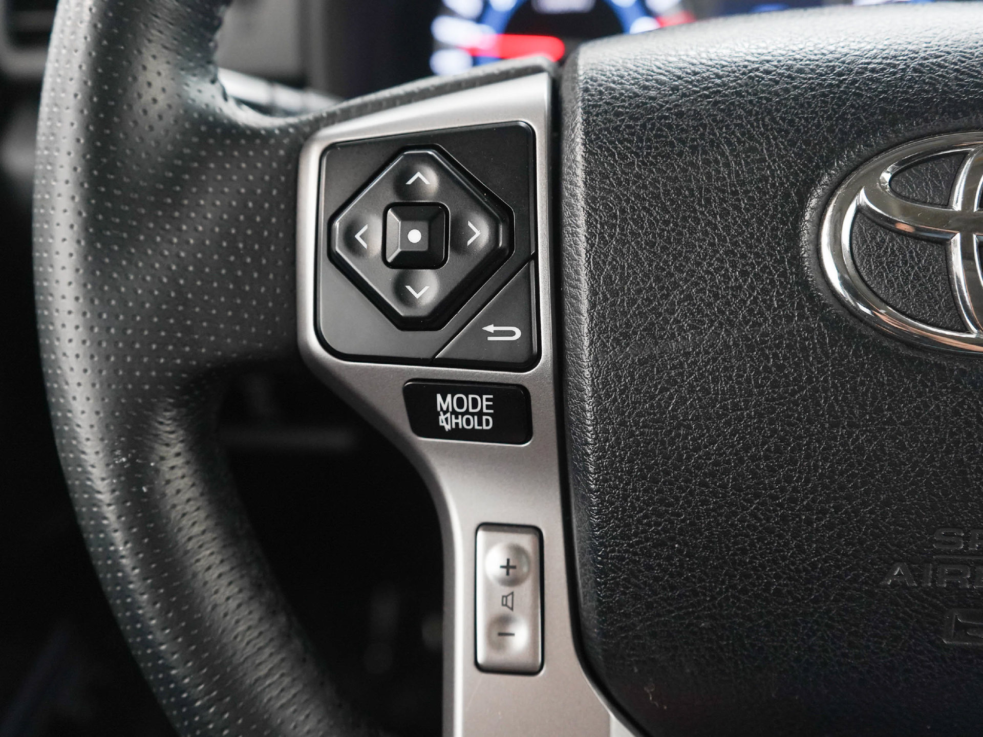 Used 2019 Toyota 4Runner Limited AWD/4WD image 21