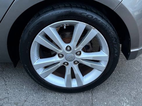 Used 2012 Kia Forte SX image 29