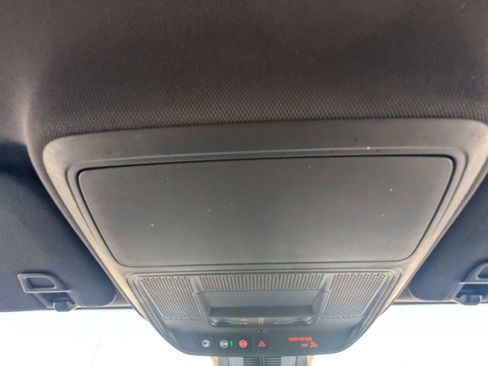 Used 2025 GMC Terrain Elevation AWD/4WD image 28