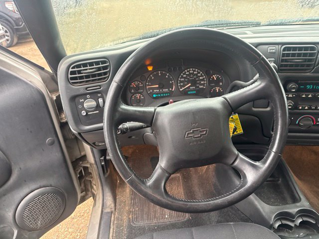 Used 2003 Chevrolet S10 Pickup LS AWD/4WD image 17