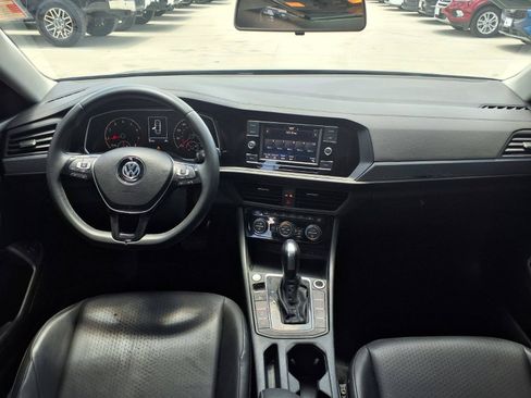 Used 2020 Volkswagen Jetta SE FWD image 10