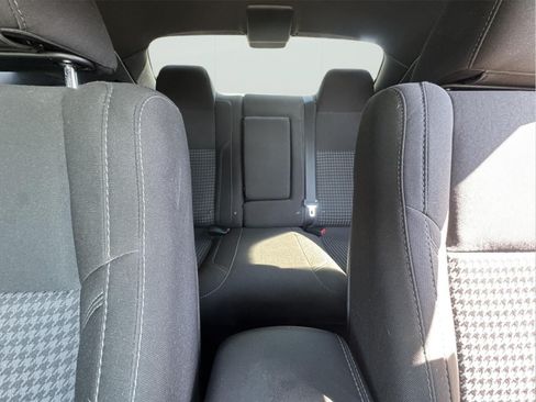 Used 2018 Dodge Challenger SXT RWD image 19