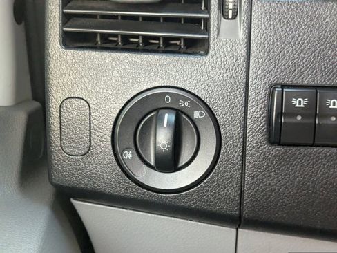 Used 2014 Mercedes-Benz Sprinter 144 Cargo image 23
