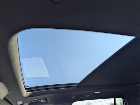 Used 2024 Chevrolet Traverse RS w/ LPO, Floor Liner Package image 7