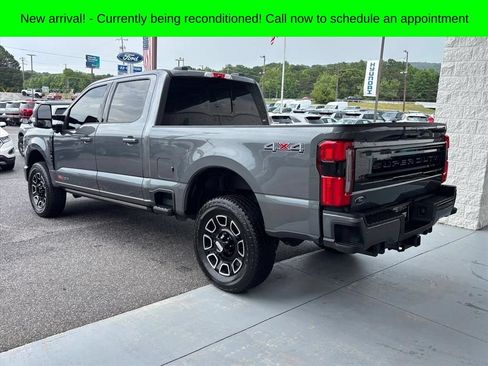 Used 2025 Ford F250 Platinum AWD/4WD image 2